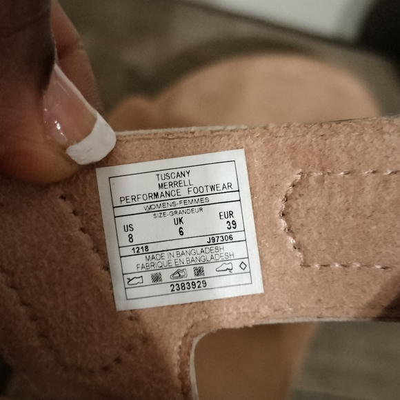 Merrell - Picture 3 of 4